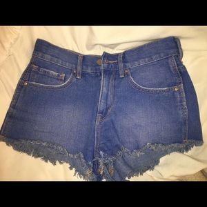 BULLHEAD HIGH-RISE SHORTS